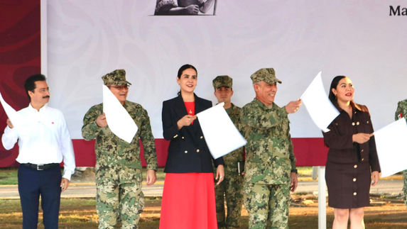 Participa la presidenta Rosi Bayardo en entrega de moto patrullas para reforzar la seguridad