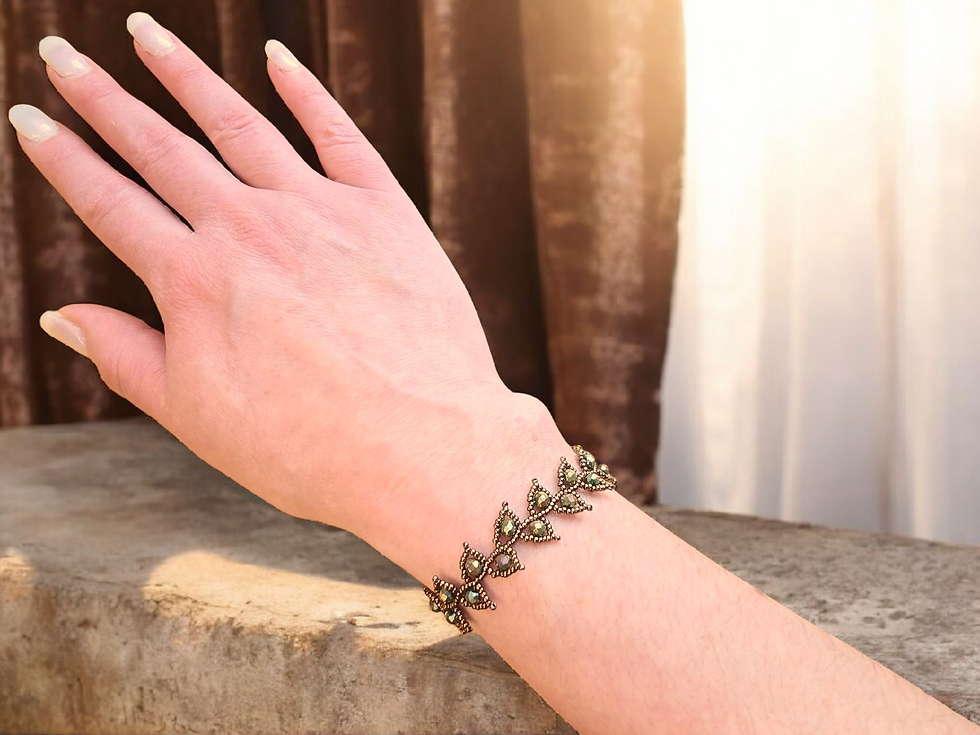 Thumbnail: Metallic Chocolate Leaf Bracelet