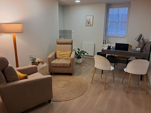 Cabinet-psychologie-charnay-espace-consultation.jpg