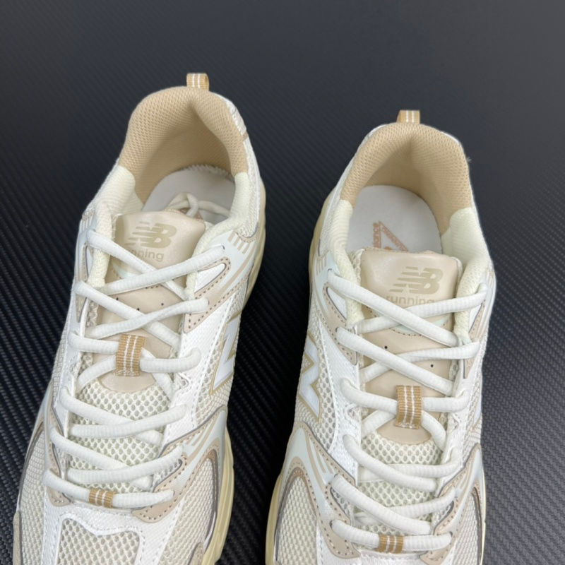 Miniatura: New Balance 9060 Bege