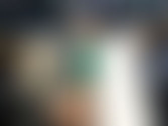 Aproape normalitate, dar tot la geam