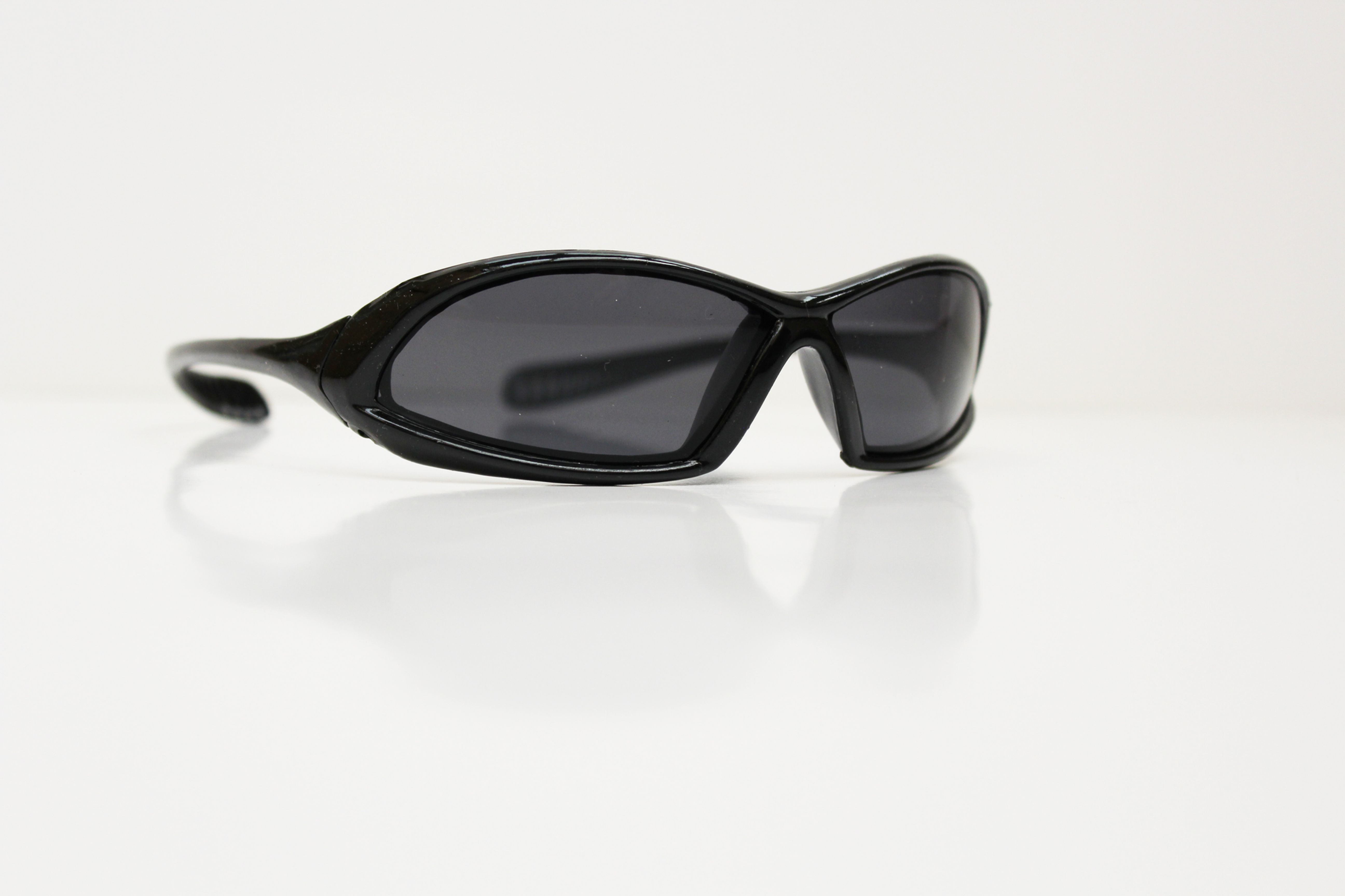Sunglasses (Wraparound)