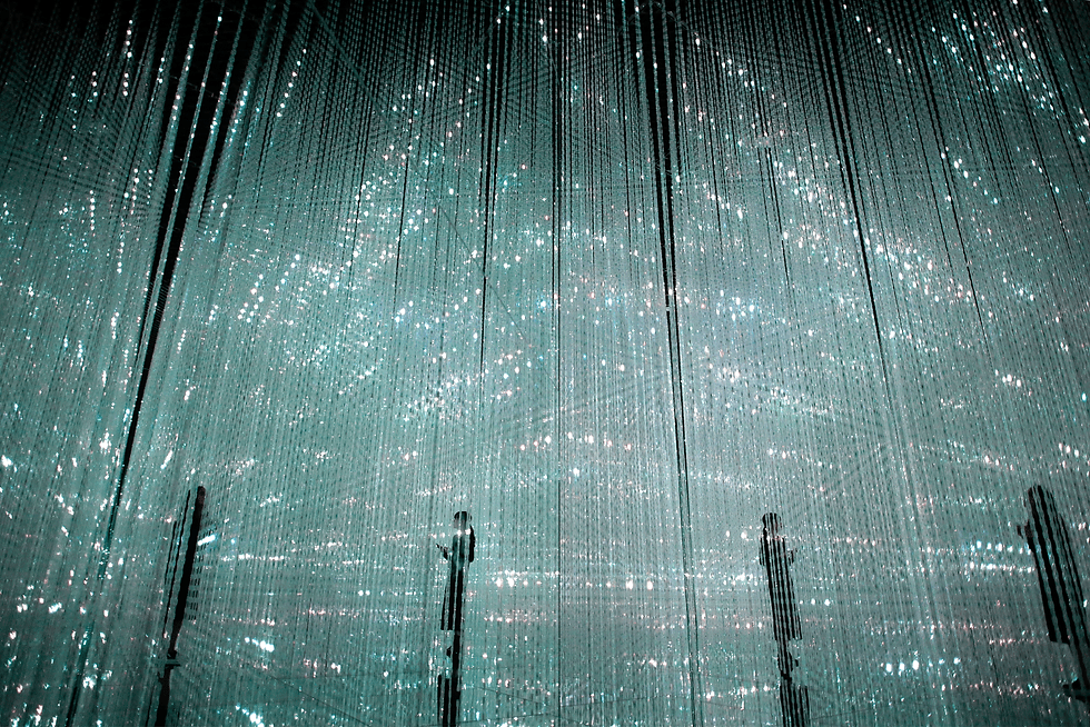 Image credit: teamLab, Exhibition view, MORI Building DIGITAL ART MUSEUM: teamLab Borderless, 2018, Odaiba, Tokyo © teamLab