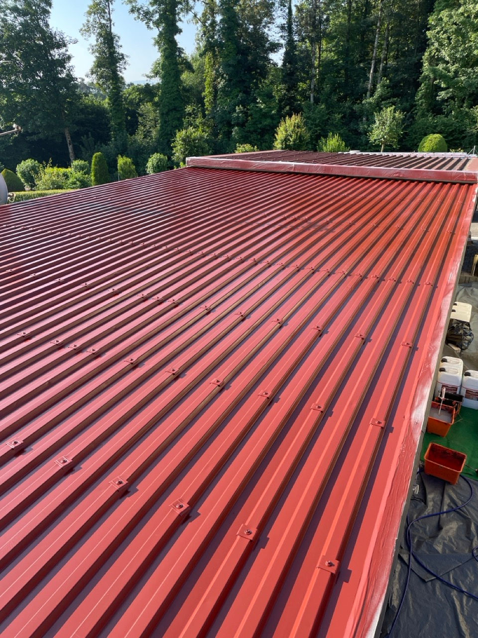 Toiture métalklique rénovée