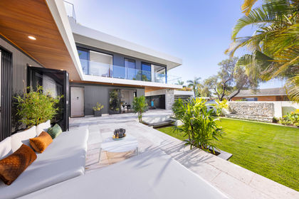 backyard seating-entertaining.jpg