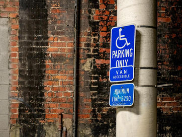 IVA AL 4% PER VEICOLI: BASTA LA PATENTE SPECIALE, NON SERVE LA LEGGE 104