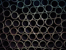 DAZI SU ACCIAIO E ALLUMINIO: BRUXELLES PREPARA NUOVE MISURE DI DIFESA