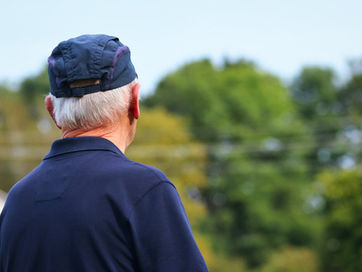 BONUS PER CHI RINVIA LA PENSIONE: PIÙ STIPENDIO OGGI, MA ASSEGNO FUTURO PIÙ BASSO