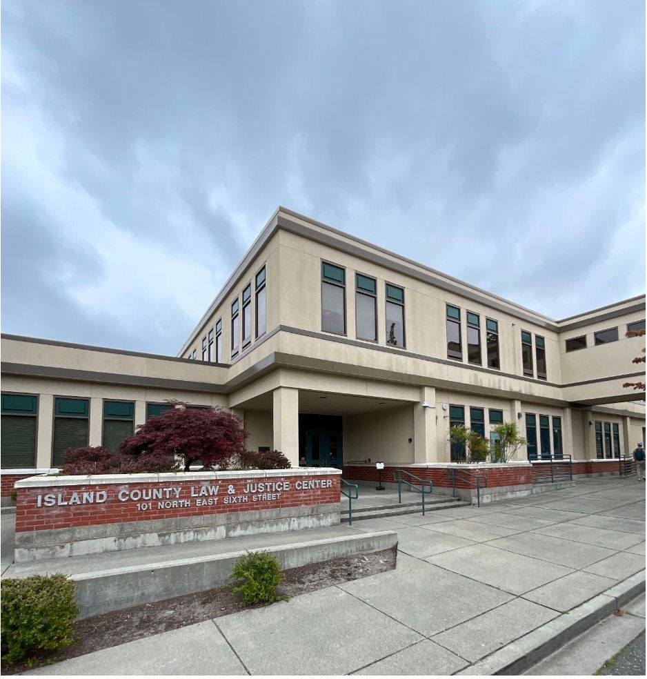 LandJ Center.jpg