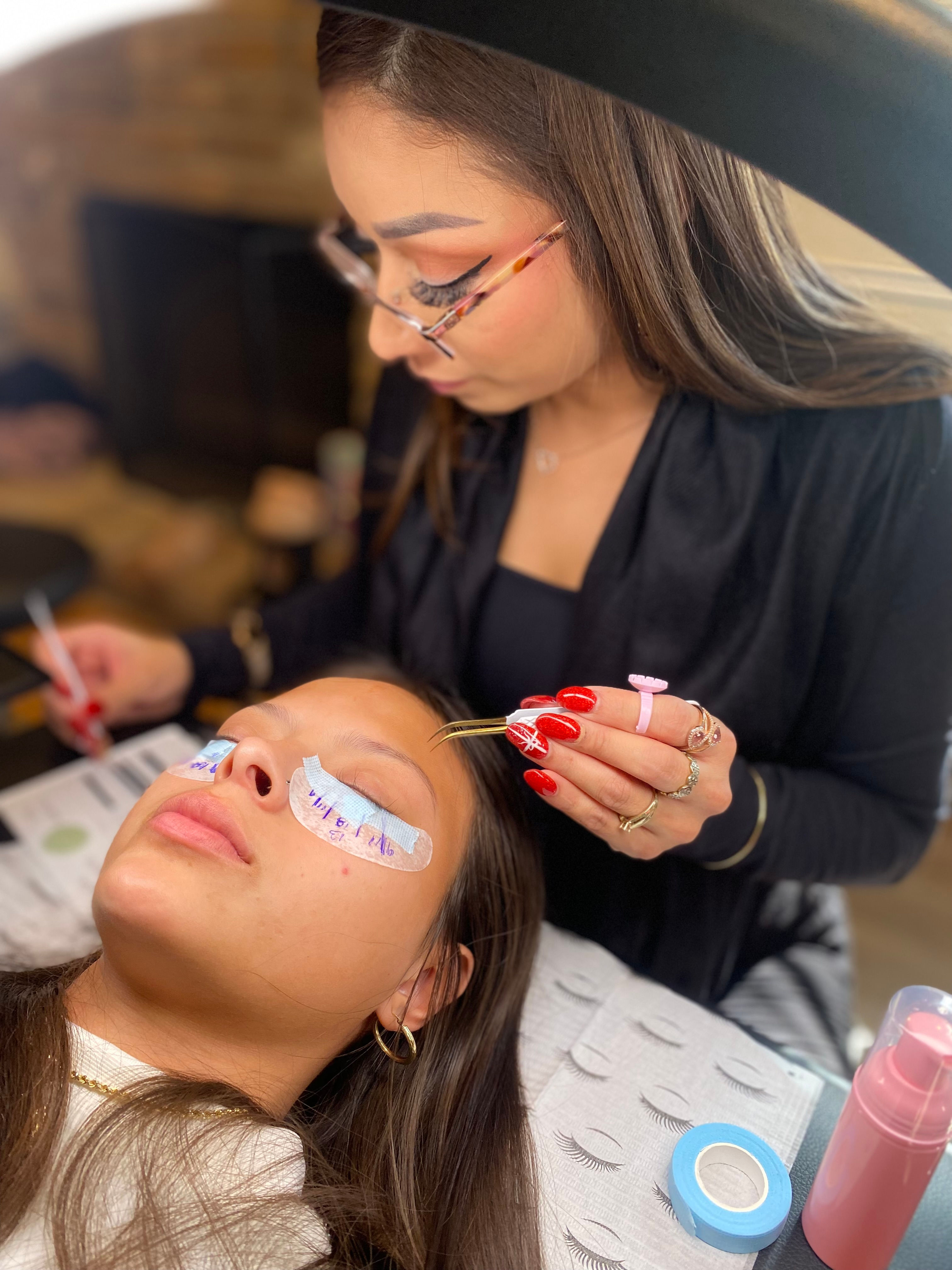 One Day Lash Training - On Location