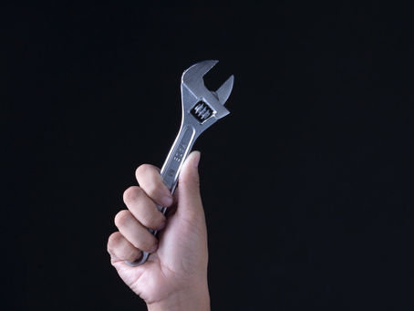 What does an accountant do?