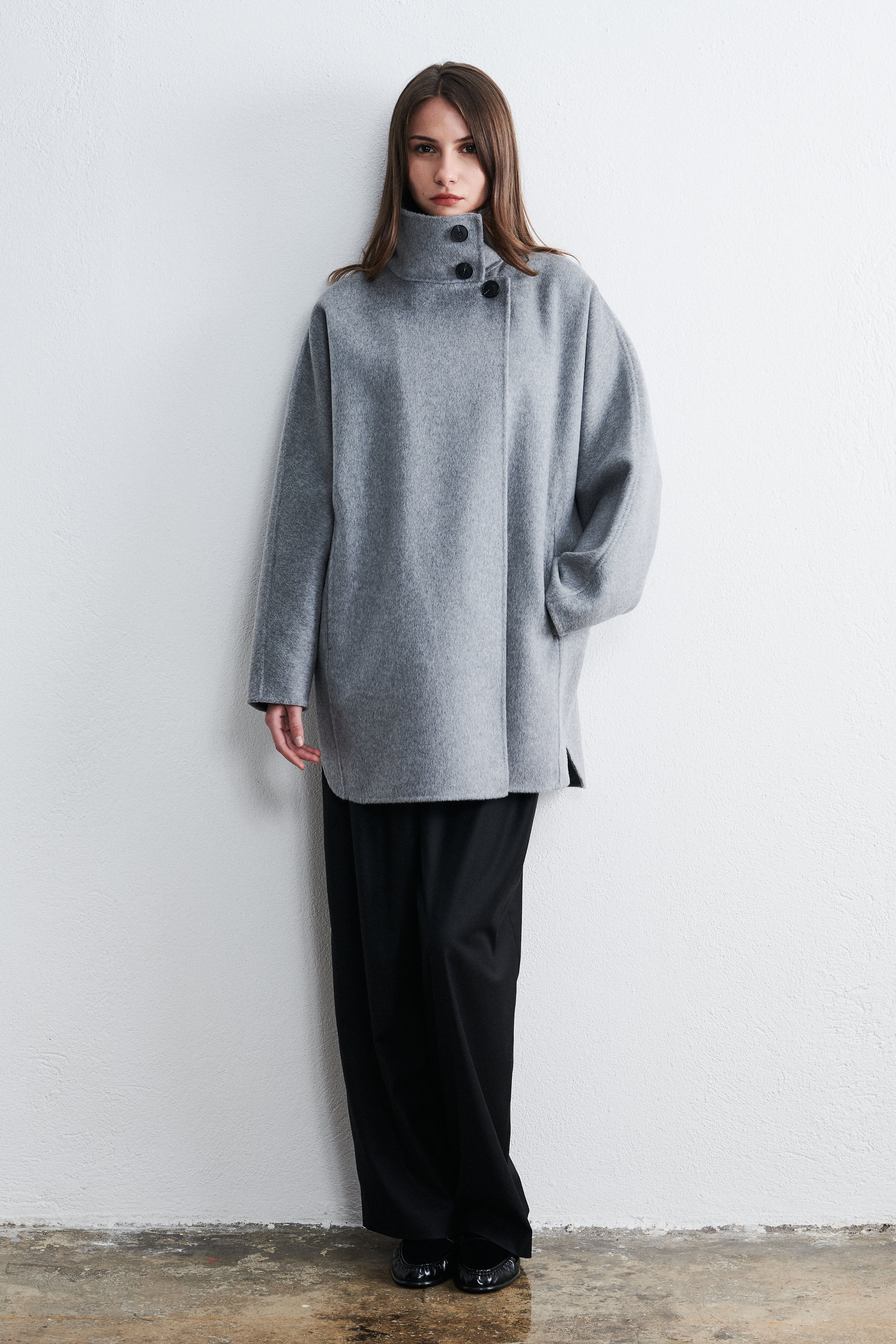 Amsterdam High-Neck Top Coat The Dynamis Studio, Winter Cloud — Moomy The Collection — vue 1