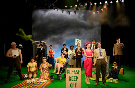 Epsom Downs by Howard Brenton | Production Photos | © Patrick Baldwin