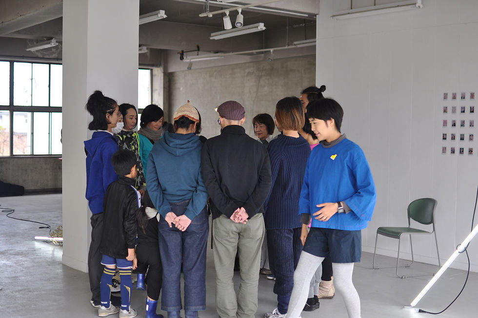 川松康徳とナターリア・パパエヴァのスタジオ空間にて