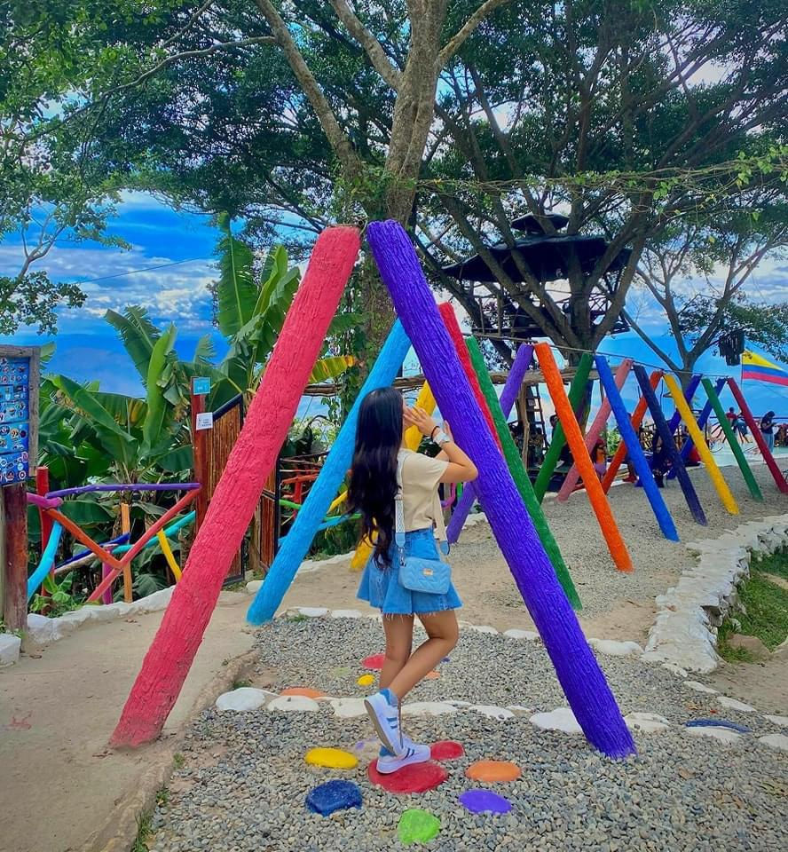 Miniatura: TOUR ENCANTO HUILENCE