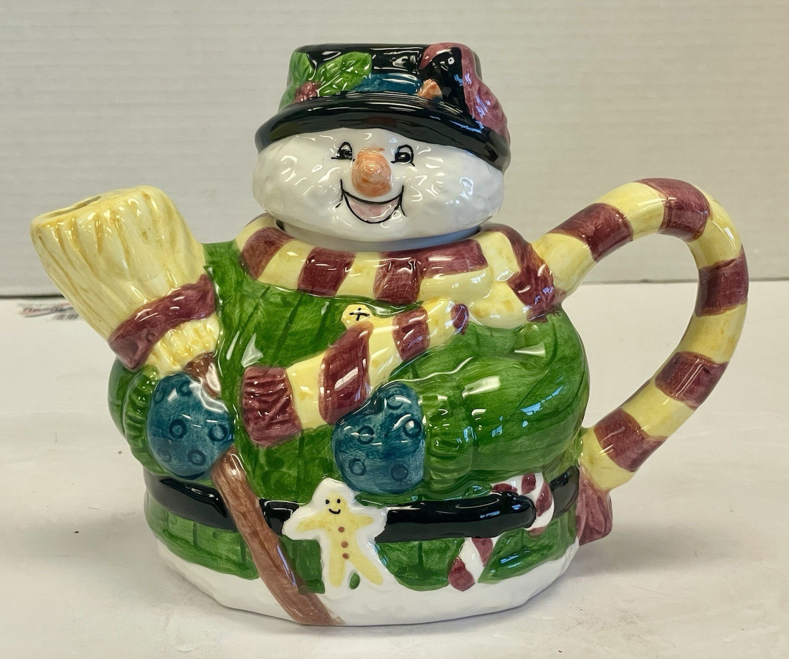 World Link Group Ceramic Winter ☃️ Snowman Tea Pot Original Gift Box included