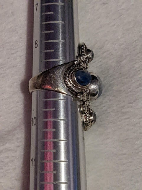 Thumbnail: Vintage Sterling Silver Moonstone Ring 5 Beautiful Regal Stones Size 9 Stamp 925