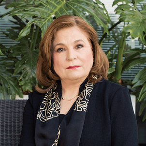 Dra. Arely Gómez González