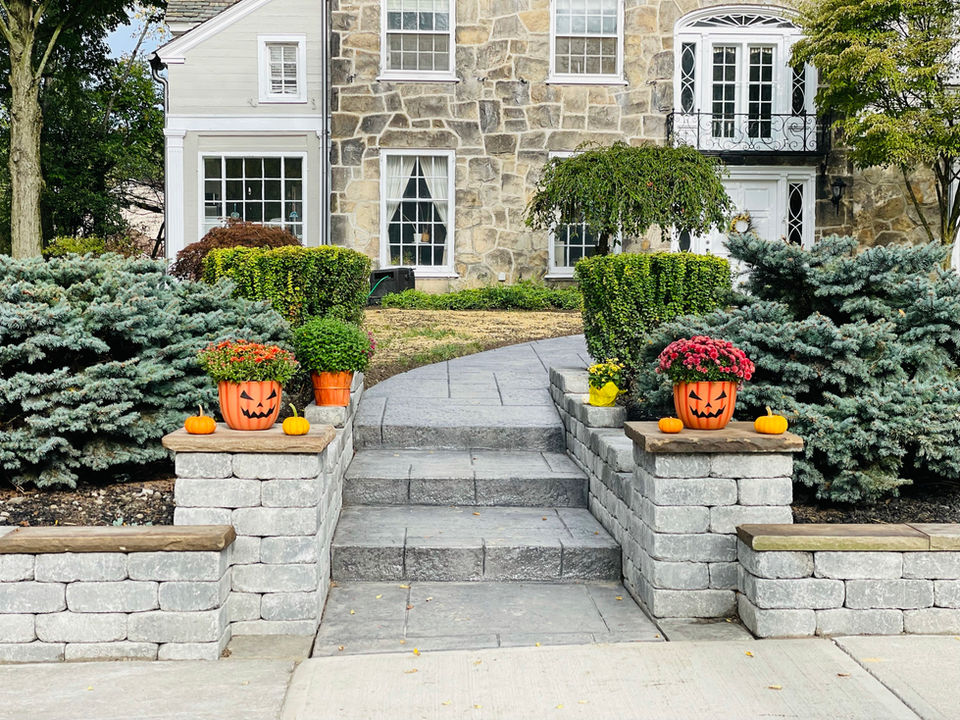 Retaining Wall and Stairs