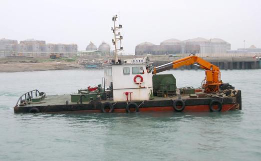 JK5+-+Multi+Cat+Workboat.jpg