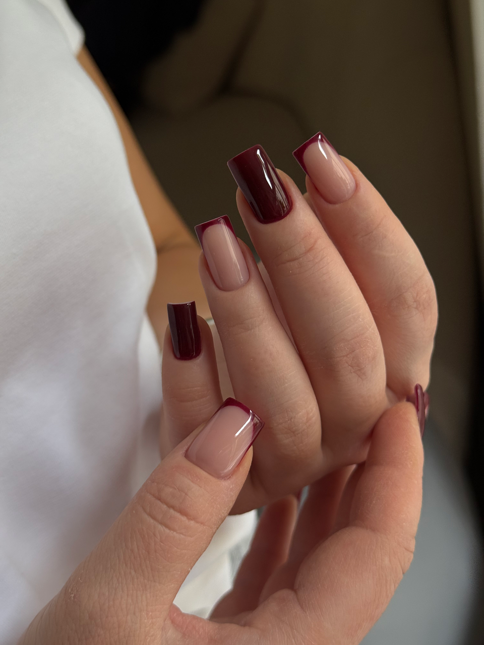 Manikúra barevná francie hranatý tvar Praha centrum