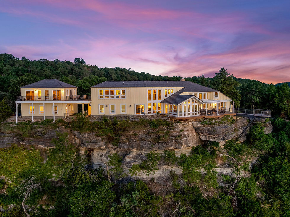 The Bluff House on Table Rock Lake