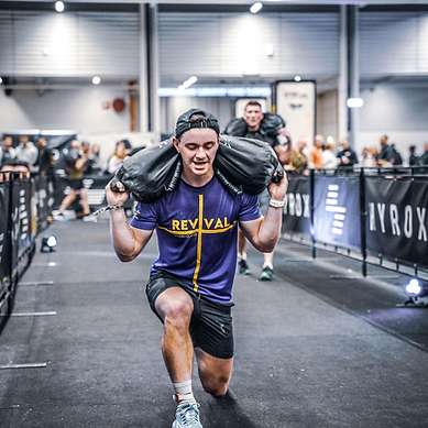 Personal Trainer Cal Gillie performing the 100 metre walking lunge segment of HYROX Stockholm.