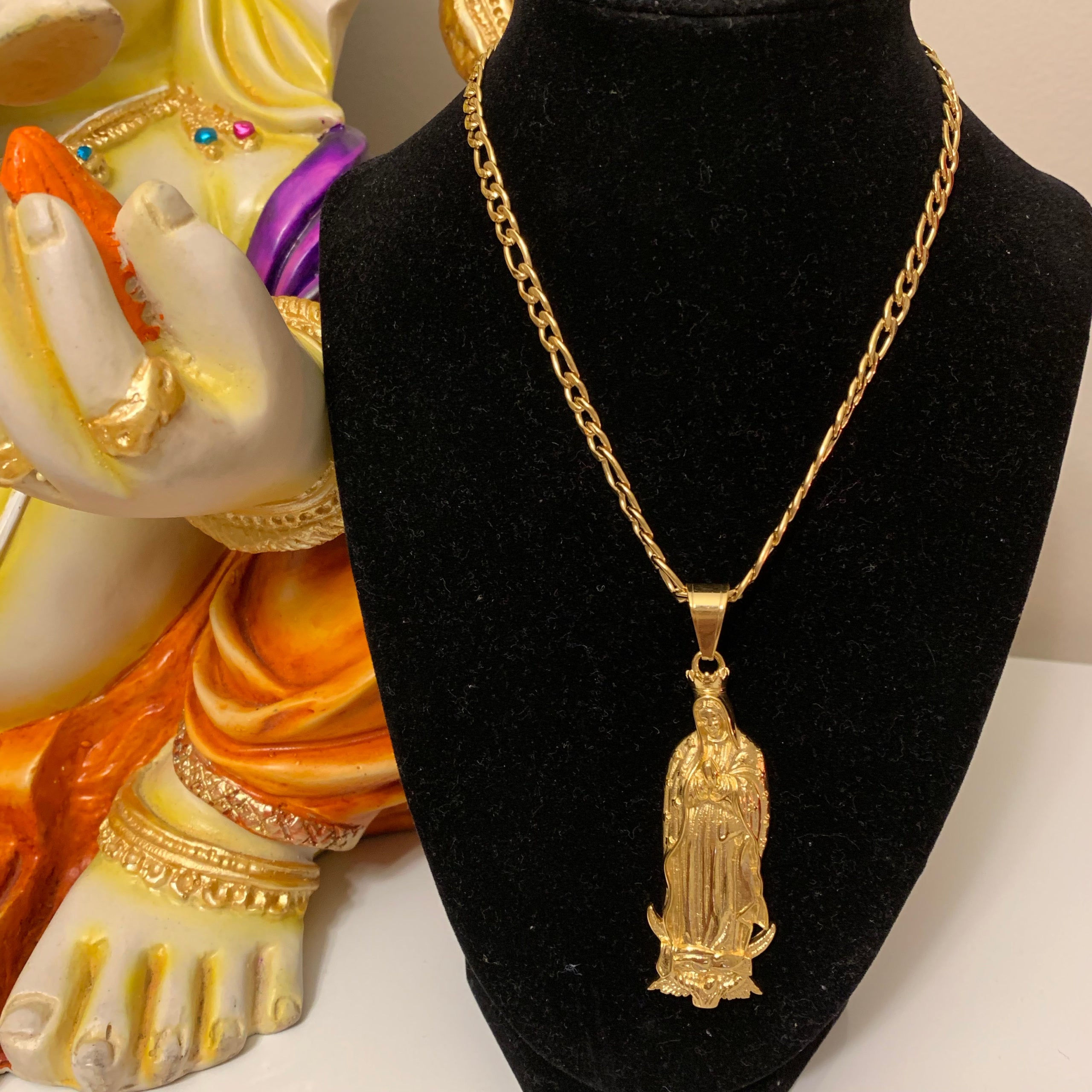 OUR LADY OF MIRACLES / LA MILAGROSA