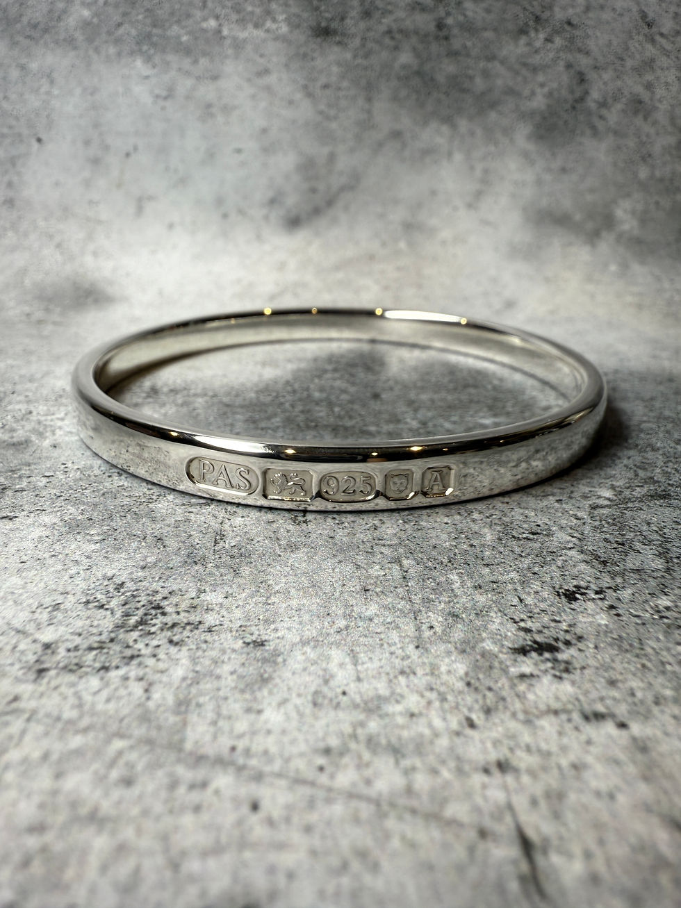 Thumbnail: Large Assay Hallmark Sterling Silver Polished Unisex Full Round Bangle