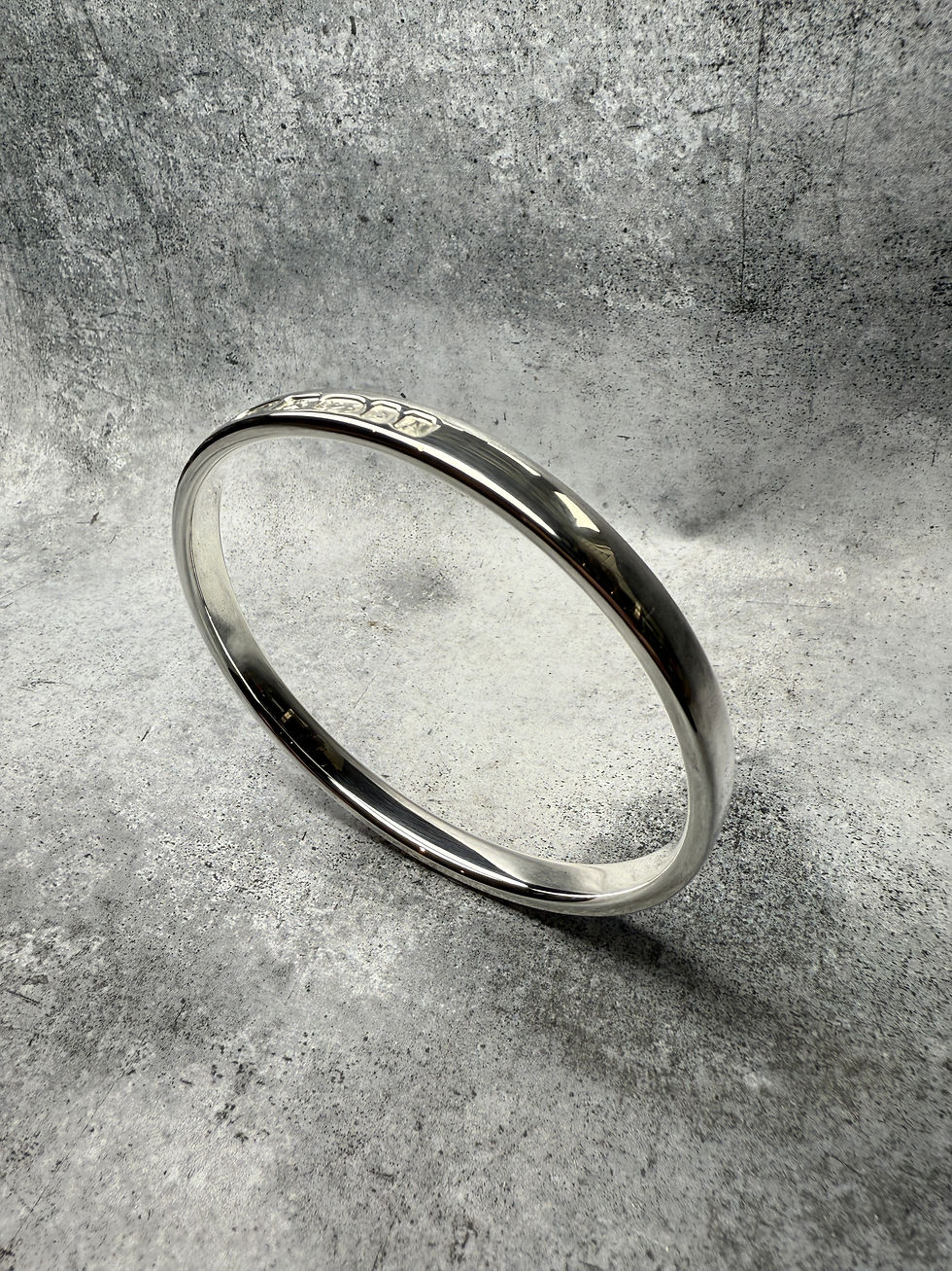 Thumbnail: Large Assay Hallmark Sterling Silver Polished Unisex Full Round Bangle