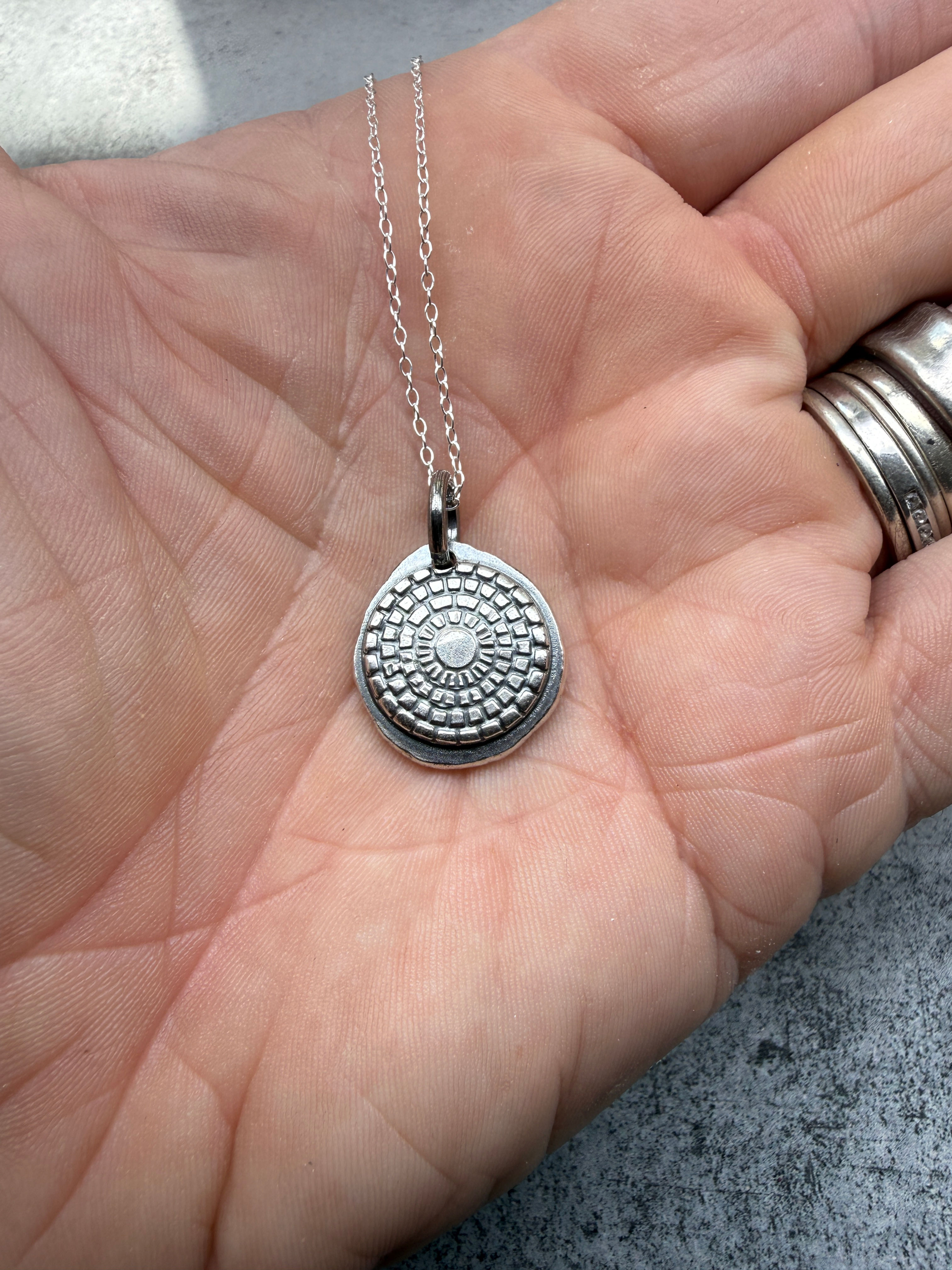 Sanctuary Talisman ‘The Sacred Fortress’ Labyrinth Pendant for Sharp Focus