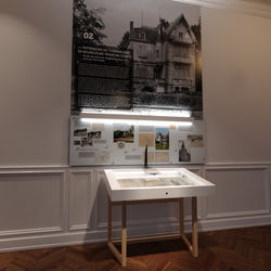 GULIVER_châteauneuf_expo_archives_S4_grande vitrine