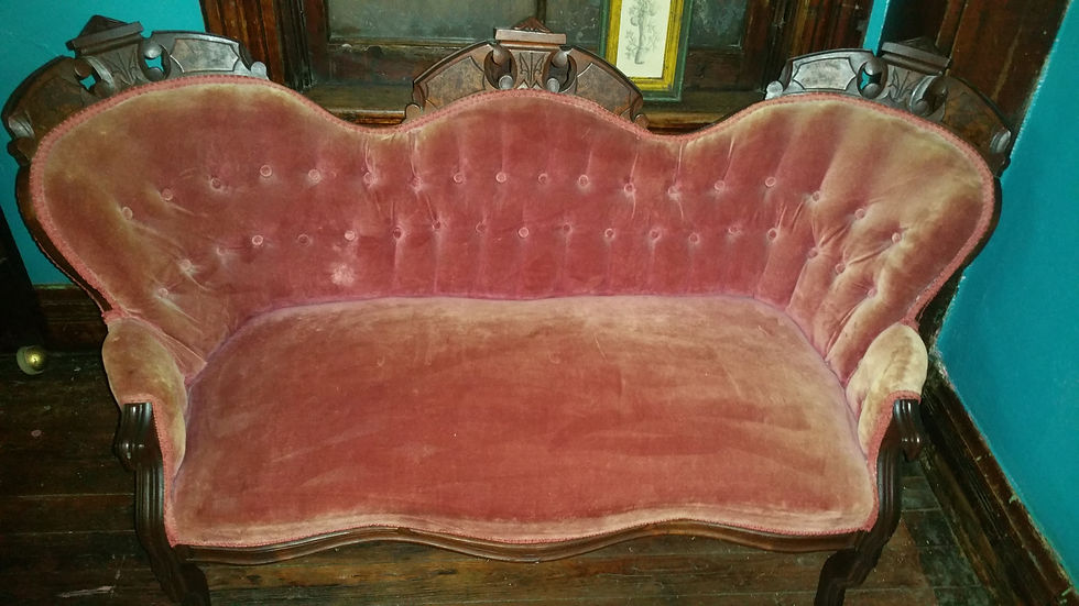 Thumbnail: Victorian Eastlake parlor set 