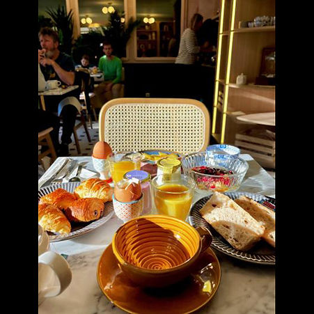 londres-menton-le-petit-dejeuner-201631-400-530-crop.jpg
