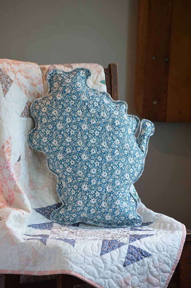 Thumbnail: Wisconsin-Shaped Quilted Pillow