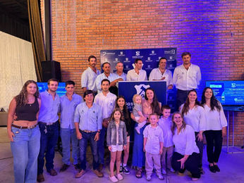 Exitoso remate de Los Cerros y Paso de León