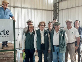 Cabaña La Acacia vende este martes