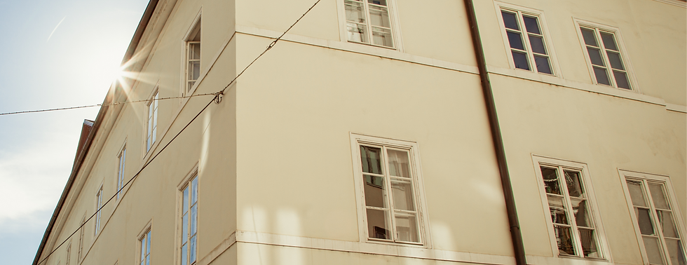20210616_009_UK-Immobilien-1_edited.png