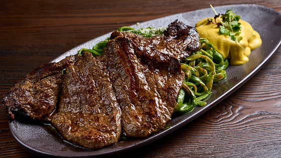 Tallarines Verdes con Bistec