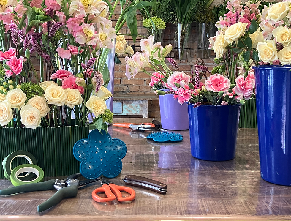 Curso de florista na escola de arte floral ICI Flores em São Paulo.