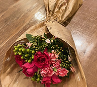 Buque de flores naturais, ensinado no Curso Decore com Flores, da ICI Flores.