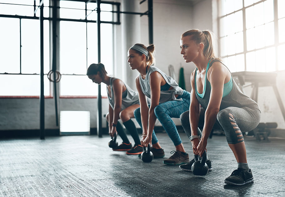 Femmes faisant de l'exercice