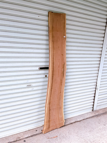 サイドテーブル　天然木 一枚板 無垢材 一点物 ナチュラル家具⑥ 天然エンジュ 一枚板 棚板｜ 木材｜サイドテーブル｜無垢材天板