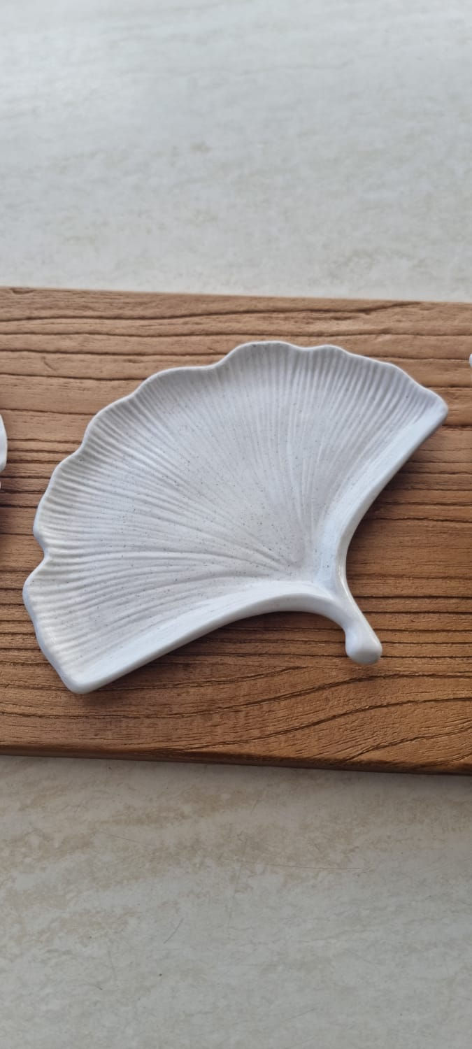 Thumbnail: Ginkgo Leaf Tray