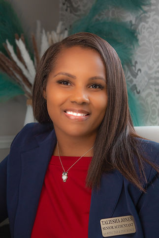 Taliesha Headshot.jpeg