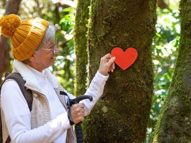 Z czułością do siebie – jak zadbać o swoje emocje w dojrzałym wieku
