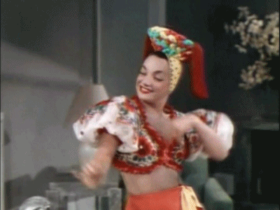 Carmen miranda baila y sonríe porque puedo mejorar lo que escribo