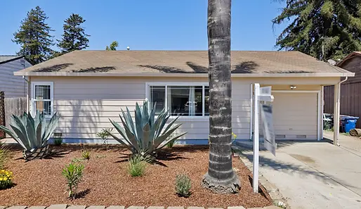 12 Taylor  Watsonville .webp
