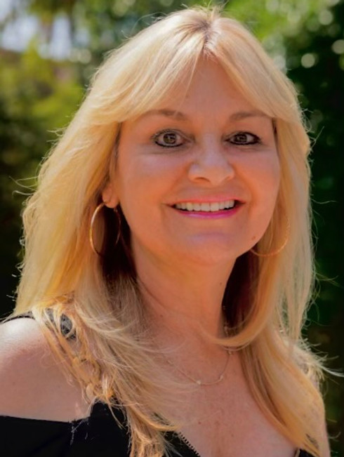 Tammy Headshot.jpg