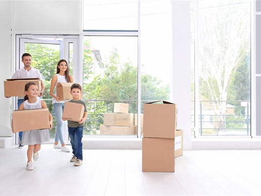 How to Buy a Home While Selling Yours